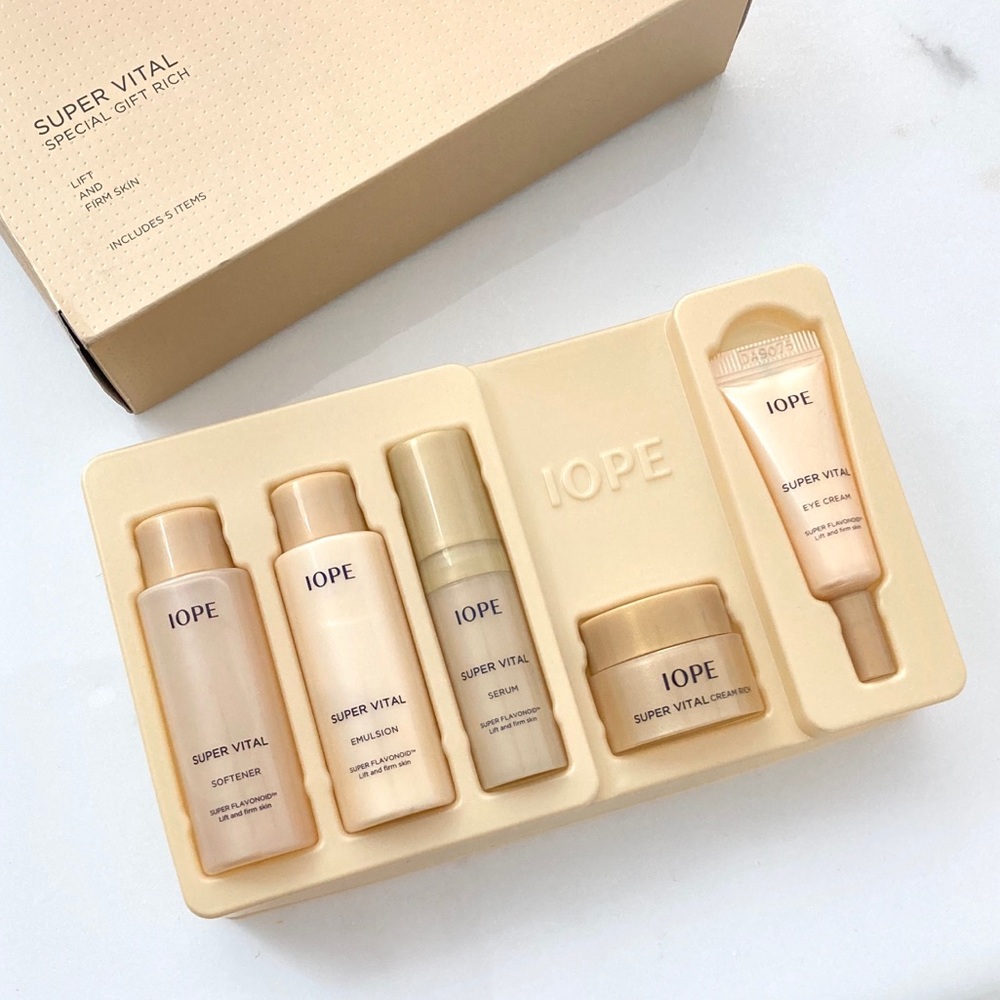IOPE Super Vital Anti Aging Skin Care Set Travel